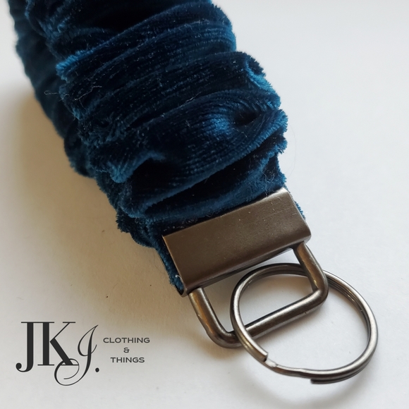 Peacock Velvet Scrunchie Wristlet Keychain. Handmade. New. - Picture 2 of 3